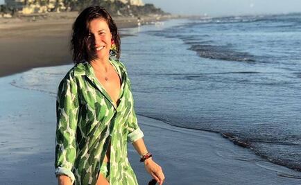 Ingrid Coronado se embarra lodo en todo el cuerpo 