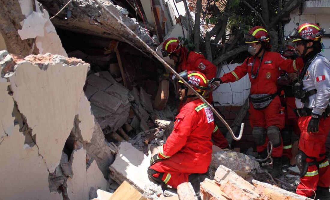 Muertos por terremoto en Ecuador suman 602