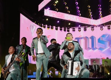 Más de un millón 809 mil personas vieron el concierto de Grupo Firme en Internet: Martí Batres