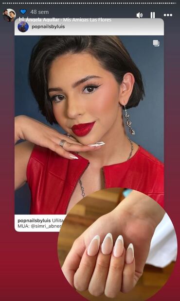 Ángela Aguilar presume sus uñas, acá aún sin argolla de compromiso.