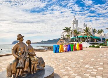 Carnaval de Mazatlán: Transporte público ampliará sus horarios durante festejos; implementan operativo en carreteras