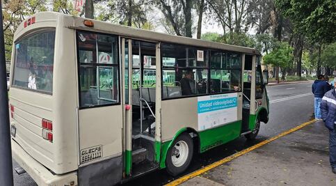 Transportistas de la Ruta 84 salen con sus unidades a prestar servicio; Semovi aclara que esto es ilegal