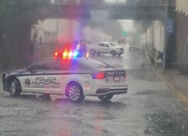 Tormenta en Valle de Toluca deja inundaciones en Metepec; varios vehículos quedaron bajo el agua