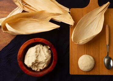 Cómo preparar masa de tamales con Maseca