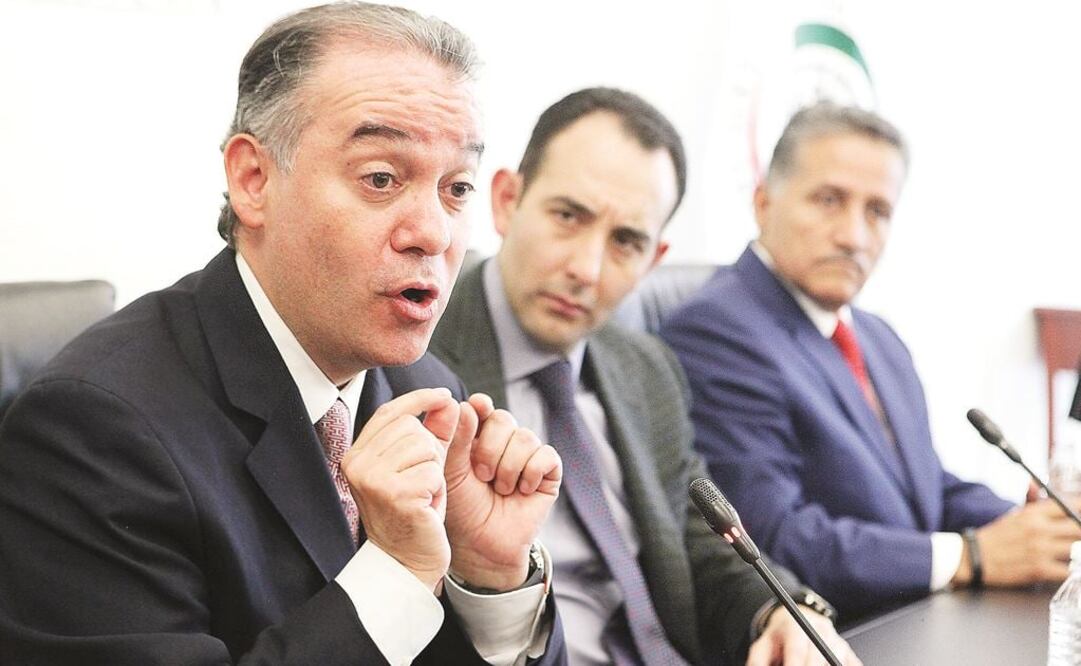 Comparece Raúl Cervantes en comisiones del Senado