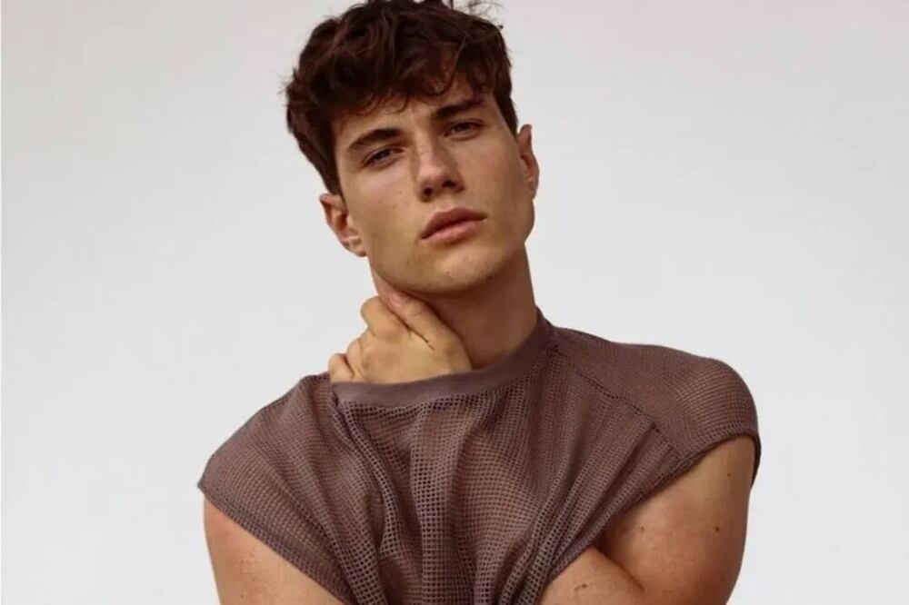 El "hombre más lindo de Italia" lo deja todo para ser sacerdote a los 21 años (Foto: Instagram/@_edoardosantini_)