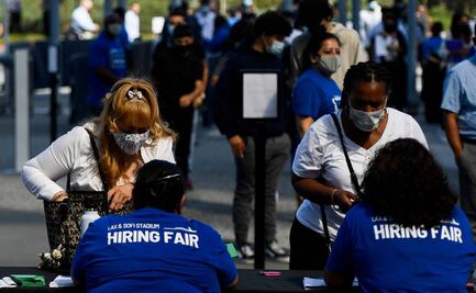Mujeres latinas trabajan 10 meses más para ganar lo mismo que hombre blanco en un año en EU: informe