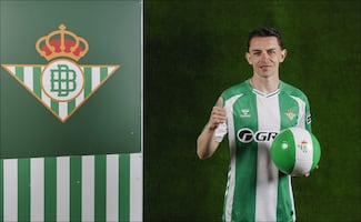 Álvaro Fidalgo se adapta rápido a LaLiga de España y repite como titular con el Real Betis 
