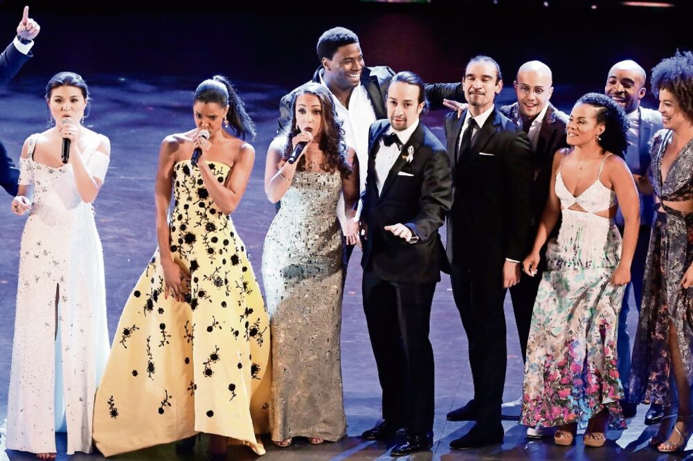 Hamilton se llevó 11 estatuillas, entre ellas musical, libreto, música, protagonista y actores de reparto (LUCAS JACKSON. REUTERS)