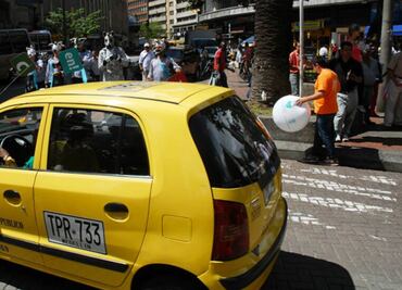 Taxista mata a asaltantes y se entrega ante las autoridades en Colombia