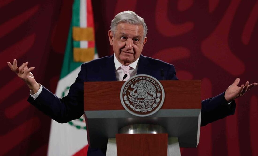 López Obrador aseguró que en esta caso “están enseñando el cobre” y desconocen que “los nacos estamos de moda”. Foto: Diego Simón Sánchez