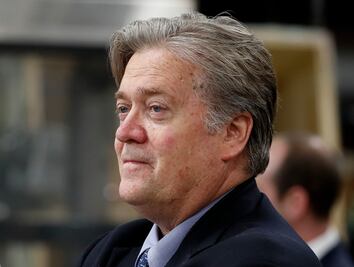 La iglesia católica necesita inmigrantes ilegales: Steve Bannon