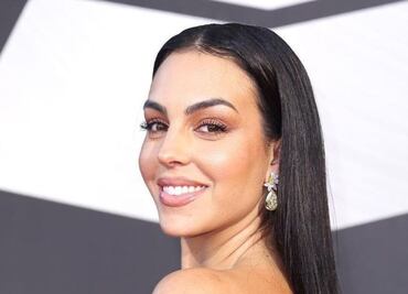 Georgina Rodríguez confirma por qué es una de las mujeres más hermosas en artística producción de fotos