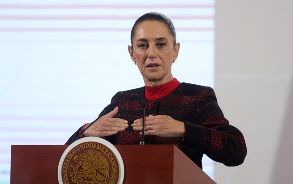 Luego que la Conferencia Nacional de Gobernadores (Conago) cerró filas para defender la soberanía del país ante las medidas implementadas por el presidente de Estados Unidos, Donald Trump, la presidenta Sheinbaum Pardo agradeció el desplegado y dijo que es relevante debido a que independientemente de los partidos ven por el bienestar del pueblo. Foto: Carlos Mejía/EL UNIVERSAL