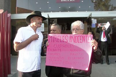 Mireles libra acusación por sedición en Michoacán; PGR le cambia el delito