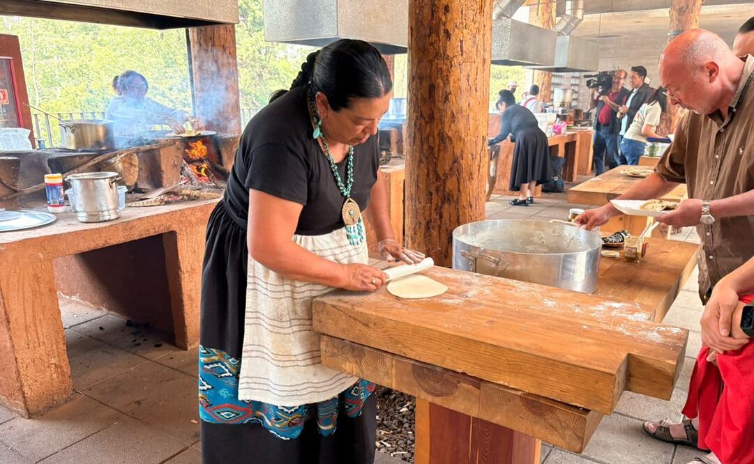 Muestran en Los Pinos riqueza de pueblos yumanos; invitan a presenciar su gastronomía y tradiciones. Foto: Sharon Mercado / EL UNIVERSAL 