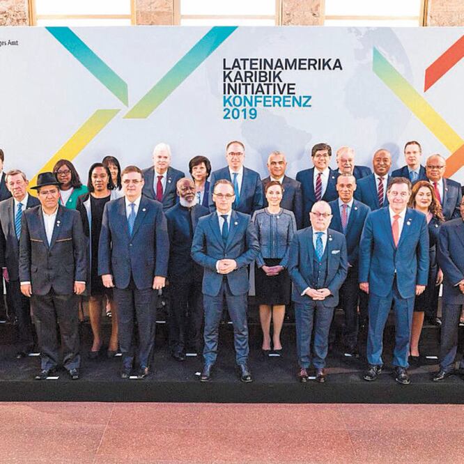 Socio clave. El canciller Marcelo Ebrard aseguró que Alemania es un “so - cio clave” a nivel económico, ya que unas 2 mil empresas germanas operan en México. TOMADA DE TWITTER