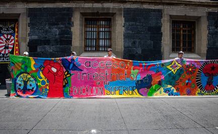 “Sin educación no hay transformación”: Aspirantes excluidos de universidades públicas se manifiestan frente a la SEP
