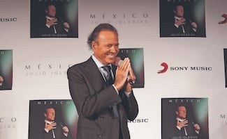 Julio Iglesias: De seductor a denunciado por presuntas agresiones y vejaciones sexuales en sus mansiones