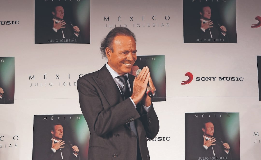 Ignacio Peyró lanza libro sobre la vida de Julio Iglesias, titulado "El cantante, que enamoró al mundo". Foto: EFE, archivo