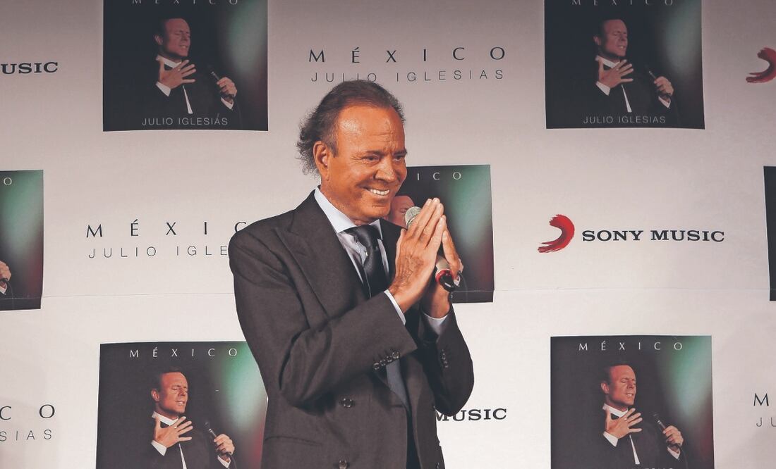 Ignacio Peyró lanza libro sobre la vida de Julio Iglesias, titulado "El cantante, que enamoró al mundo". Foto: EFE, archivo