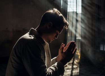 Qué quiere decir que una persona le guste rezar antes de irse a dormir, según la psicología