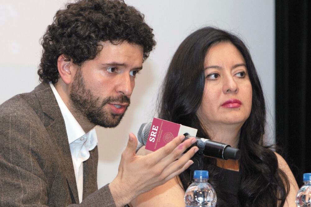 Roberto Valdovinos, director del IME, es acusado por inmigrantes de sugerir que las remesas se redirijan al Plan Nacional de Desarrollo. Foto: ARCHIVO EL UNIVERSAL