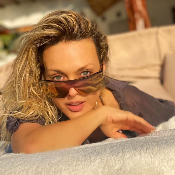 La cantante mexicana sigue robando suspiros de sus fans / Foto: Instagram @oficialfey