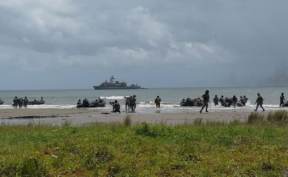 Armada de México realiza un ejercicio militar en Veracruz; pone a prueba su capacidad de respuesta.
Foto: Especial.