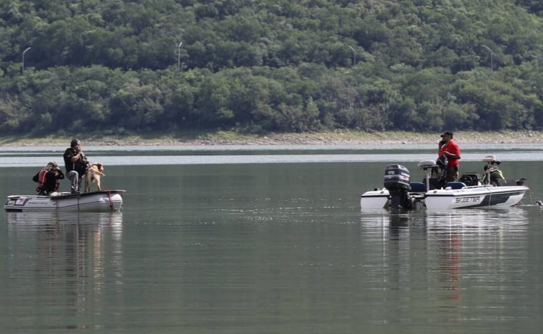 Buzos de Protección Civil del Estado y otros cuerpos de auxilio, con el apoyo de un helicóptero y perros entrenados del equipo MK9, trabajaron en coordinación para rescatar los cuerpos / Foto: Especial
