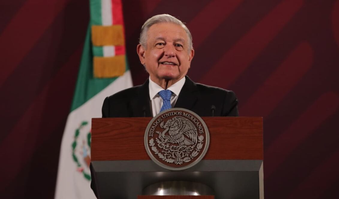 El presidente Andrés Manuel López Obrador bromeó al señalar que el Air Force One del presidente de Estados Unidos, Joe Biden, no aterrizará en el Aeropuerto de Texcoco. Foto: Fernanda Rojas