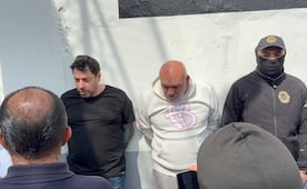 Ingresan a Barrientos los detenidos por el asesinato del tecladista de Camilo Séptimo y su familia; serán presentados ante el juez