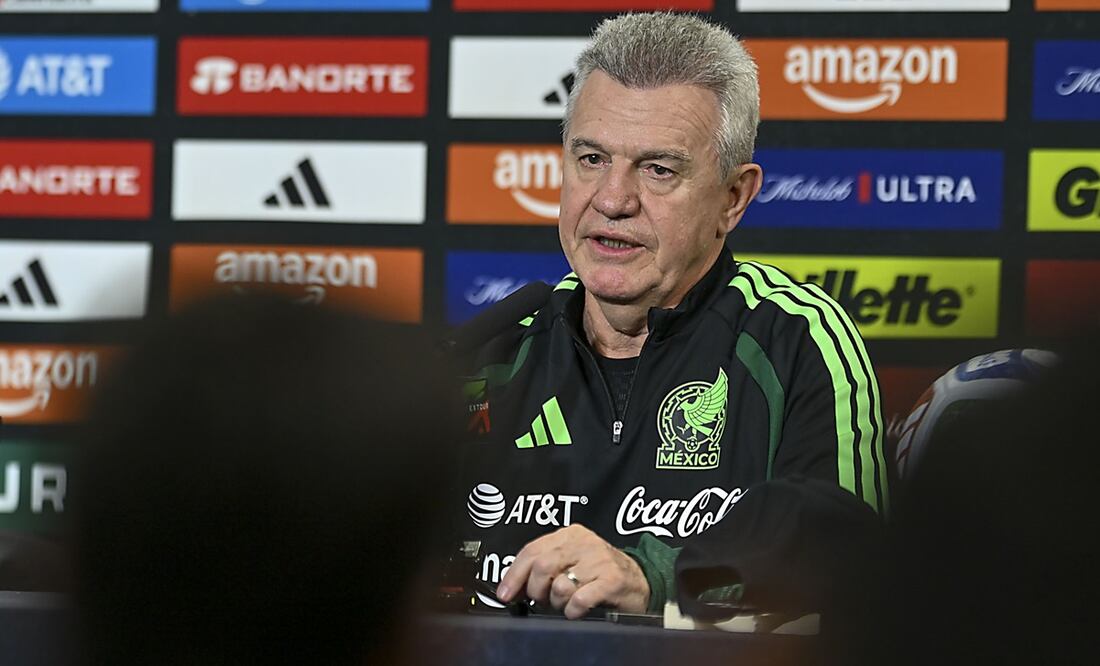 Javier Aguirre lanza mensaje a sus seleccionados tras criticar a la afición de Torreón / Foto: Imago7