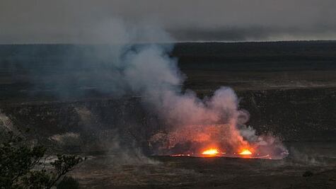 Soldado sobrevive tras caer al Kilauea, uno de los volcanes más activos del mundo
