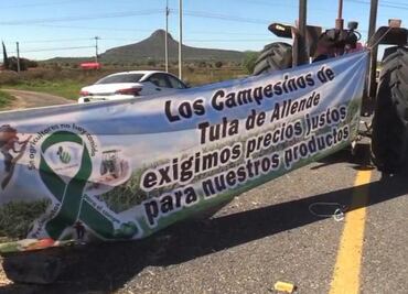 Campesinos de Hidalgo y Morelos mantienen bloqueos carreteros para exigir precios justos del maíz, trigo y sorgo