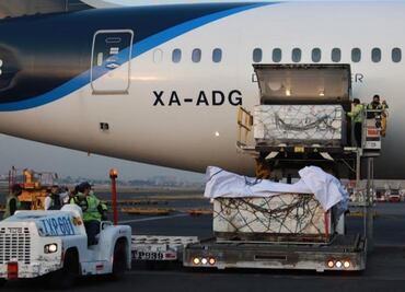 Llegan a México 500 mil vacunas Sputnik V contra Covid-19