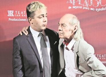 Considero al "Loco" Valdés un amigo, un conocido: Cristian Castro