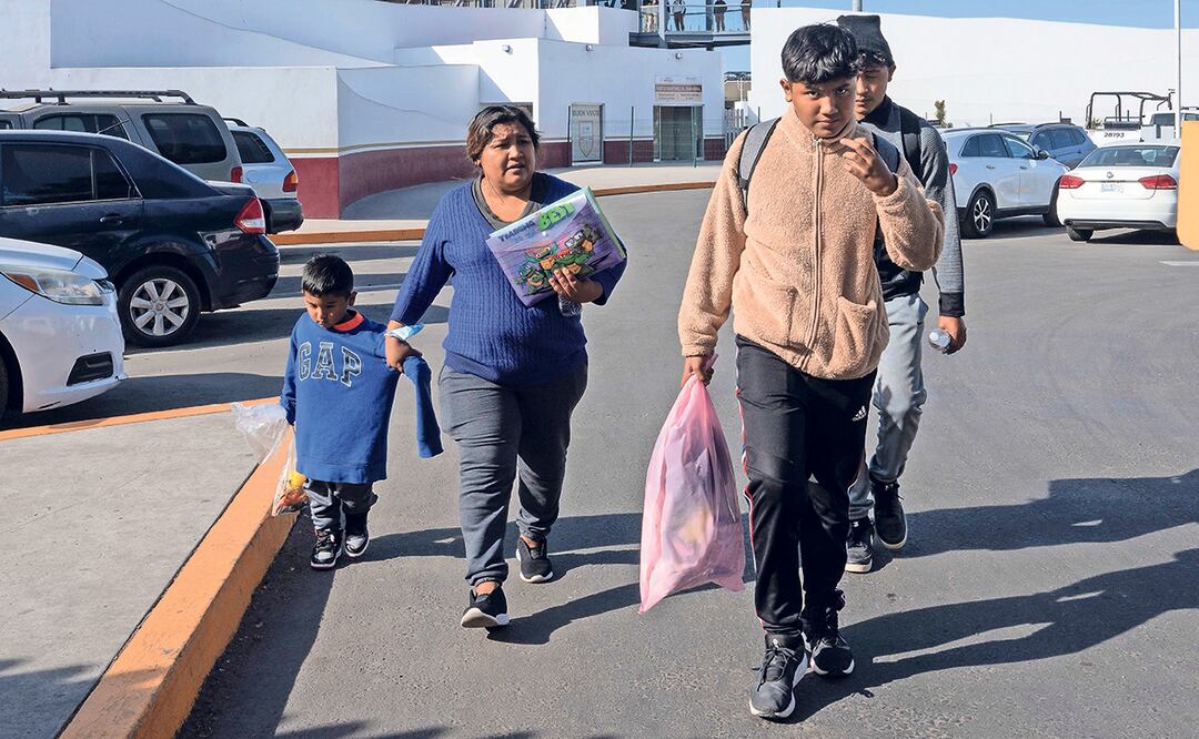 Familias deportadas en el primer día de Donald Trump como presidente de los Estados Unidos
Tijuana, Baja California a 20 enero 2025. Foto: Aimee Melo/El Universal