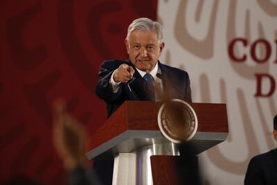 Arremete AMLO contra ex presidentes por corrupción