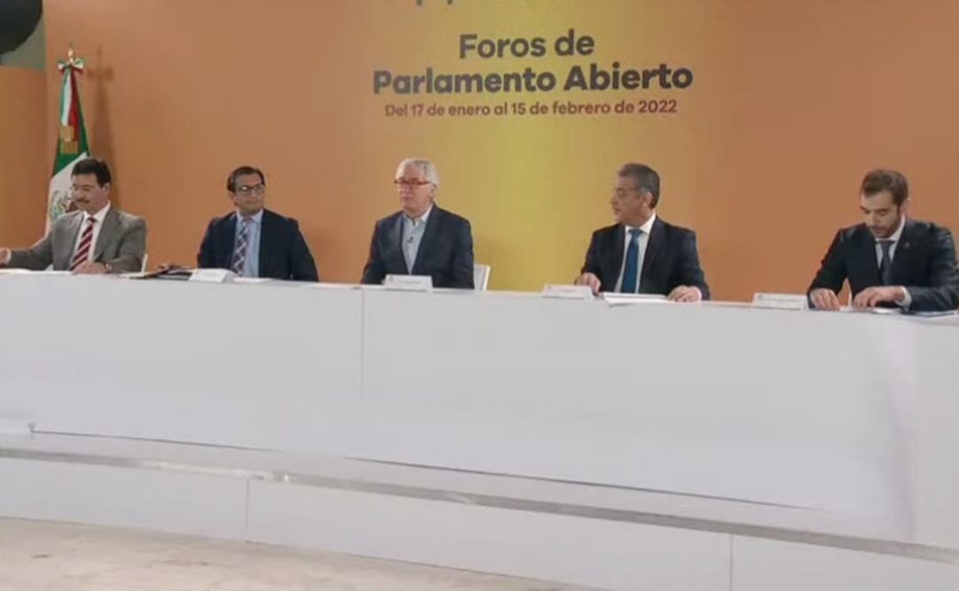 Se realizó el foro: "Costo de las tarifas: residencial e industrial, evolución de la oferta y demanda, fuentes generadoras de energía, renovables y no renovables". Foto: Captura de pantalla