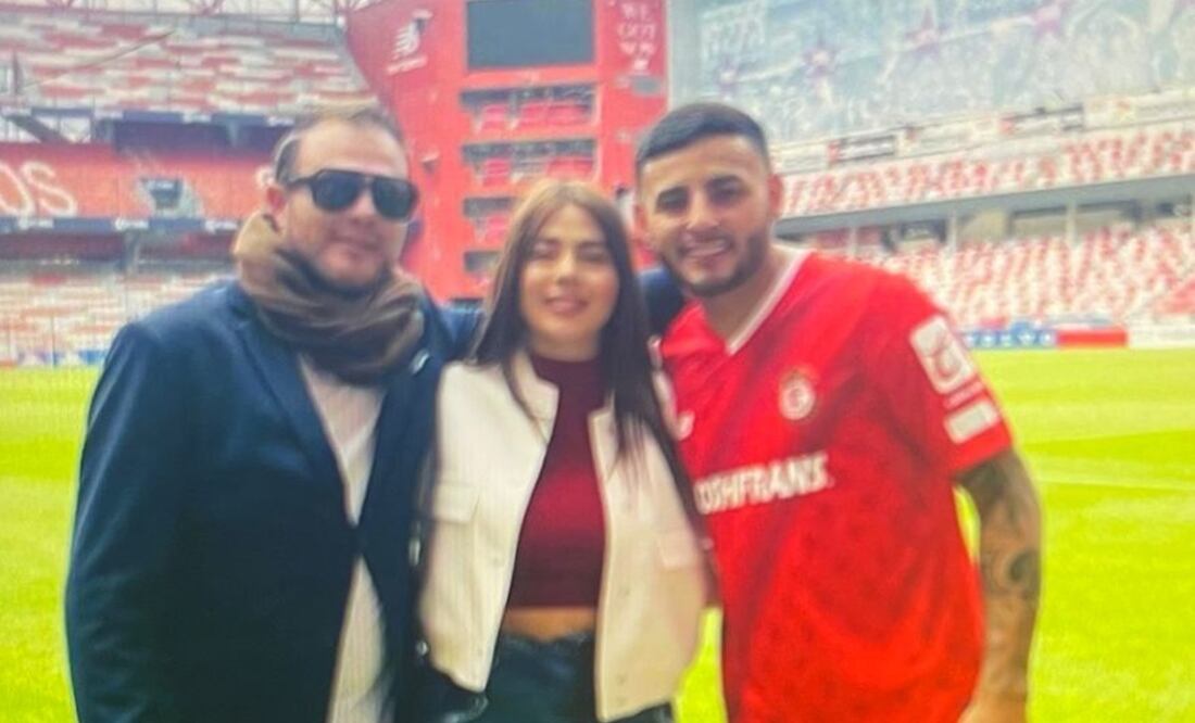 Alexis Vega ya presume la playera de Toluca, llega a los Diablos para el Clausura 2024