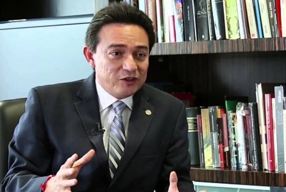 La charla sobre “moches” que vincula a senador panista