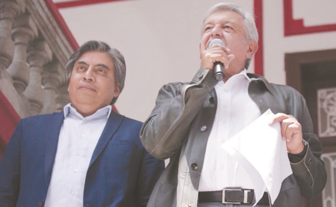 Gerardo Esquivel y Andrés Manuel López Obrador. Foto: ARCHIVO EL UNIVERSAL