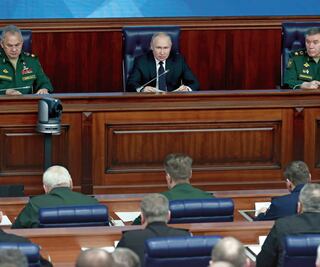 ...Y Putin advierte que seguirá desarrollando potencial militar