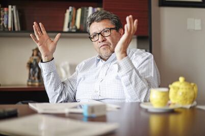 Quieren frenar mi candidatura: Monreal