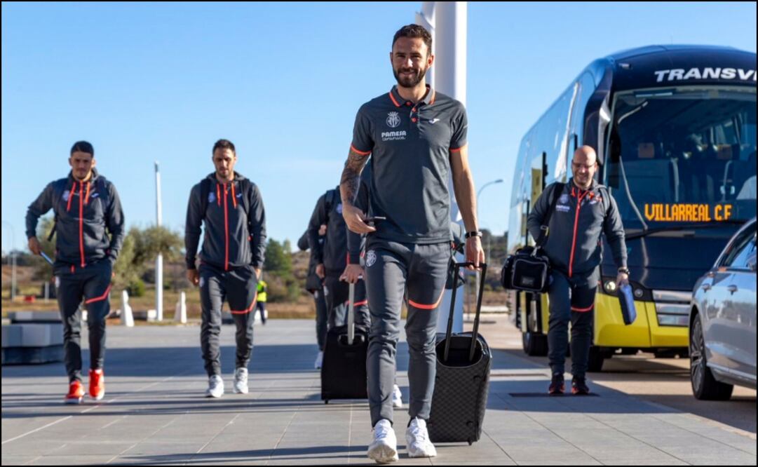 El mexicano durante su estancia en Europa. FOTO/Twitter: @Miguel_Layun