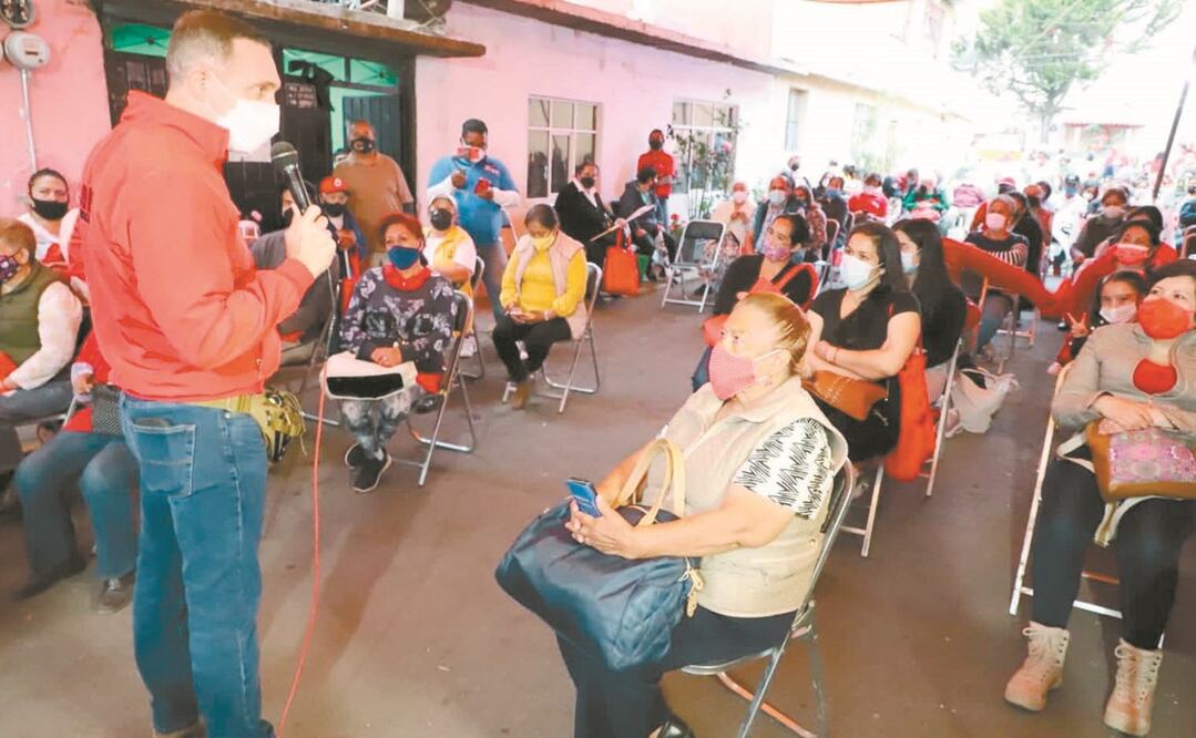 Adrián Rubalcava, del PAN, PRI y PRD, expuso que Cuajimalpa es la número uno en el combate a la inseguridad. Foto: Especial