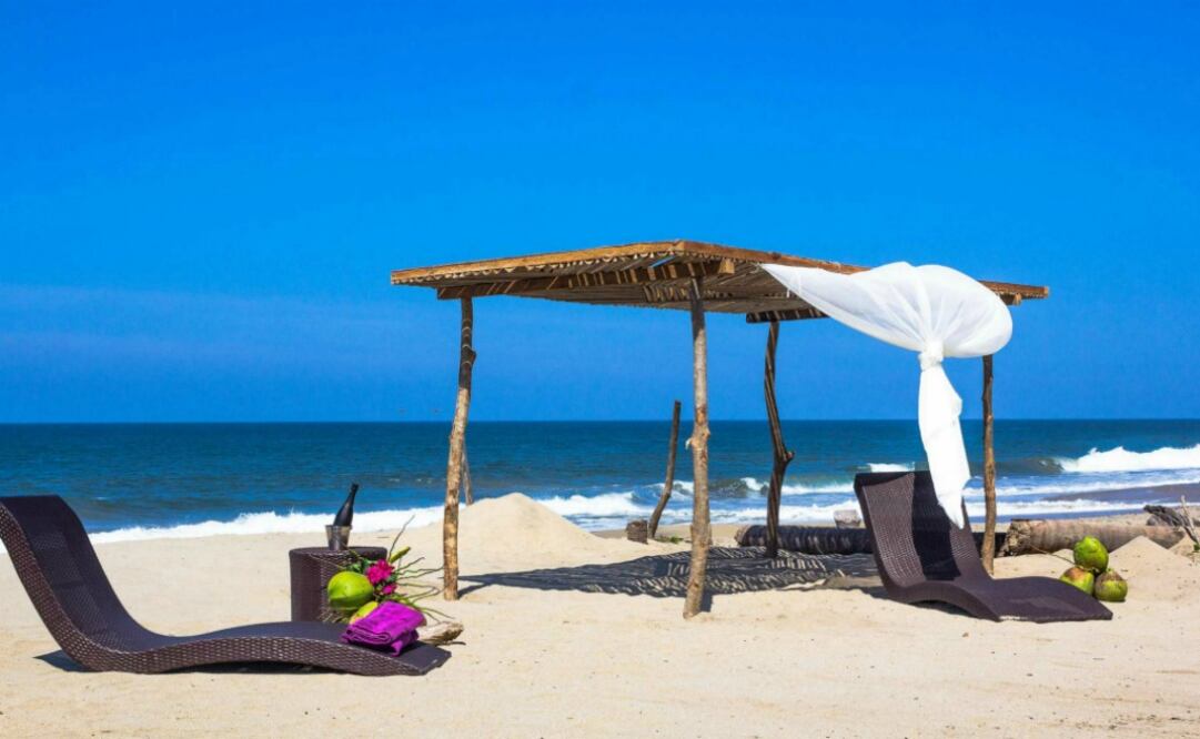 Bajo un techo de carrizo, vinos, quesos y pan te consentirá Punta Jamaica. (Foto: cortesía Punta Jamaica)