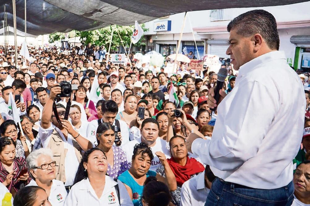 El candidato del PRI y la coalición “Por un Coahuila Seguro”, Miguel Ángel Riquelme, se comprometió a que si gana solicitará presupuesto para salud. (CORTESÍA COMUNICACIÓN SOCIAL DEL CANDIDATO)