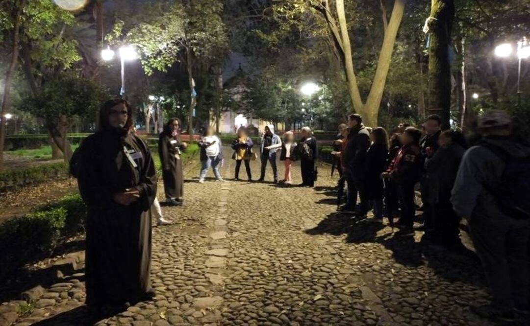 El recorrido lo hacen guías especializados vestidos de frailes / Foto: Centro de Coyoacán